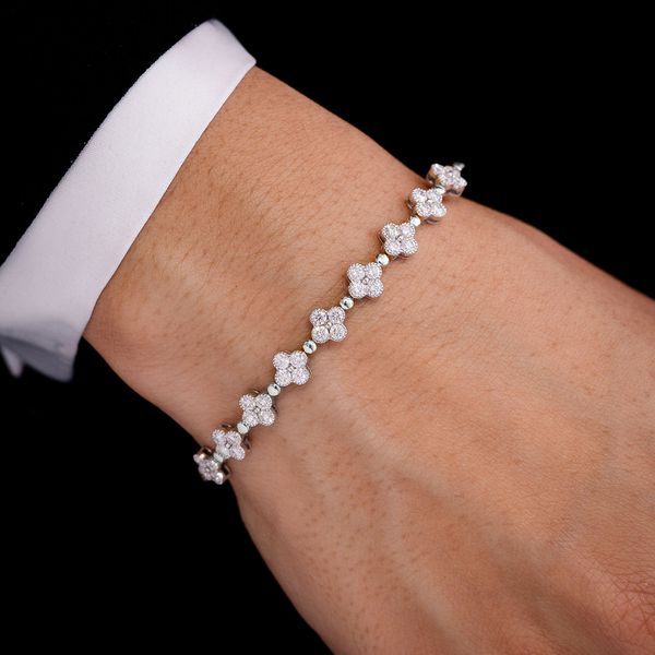 Beaded Millgrain Clover Bracelet 14k   1.65ctw