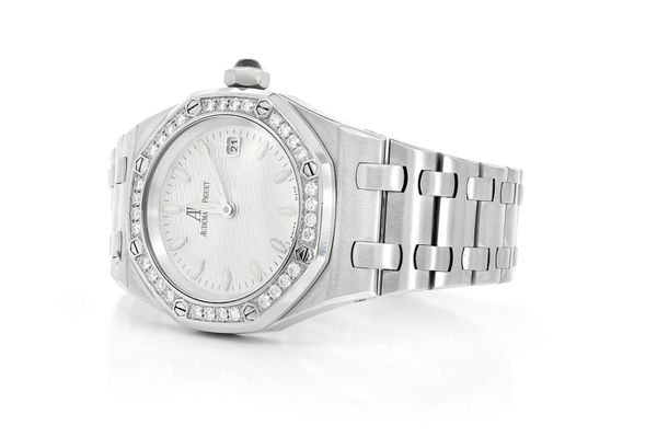 Audemars Piguet 33MM Royal Oak Steel Factory Diamond Bezel Ladies (quartz)