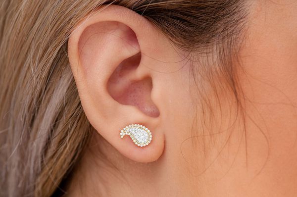 icebox diamond earrings