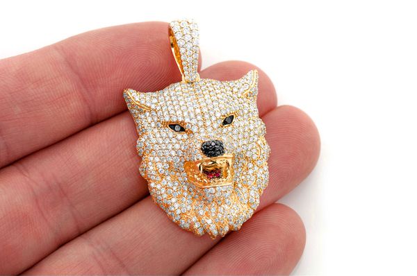 wolf pendant diamond