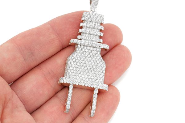 plug diamond pendant