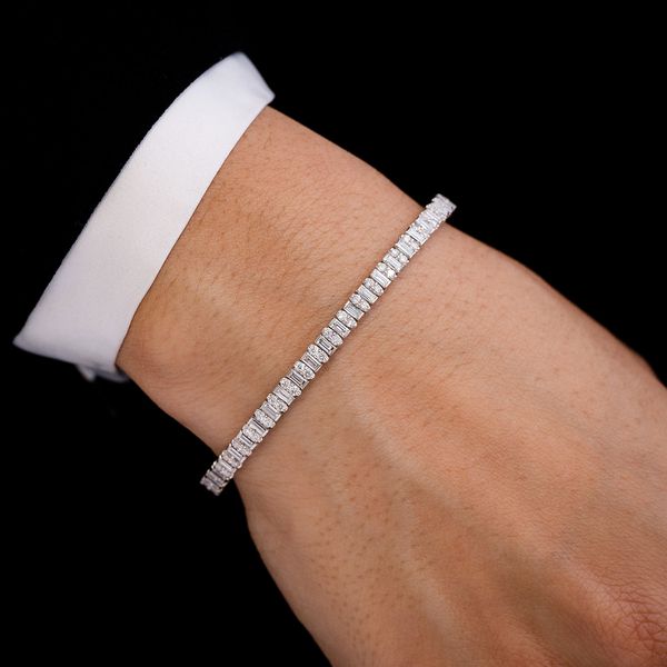 Baguette & Round Flex Bangle Bracelet 14k   2.25ctw