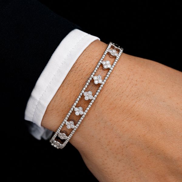 Diamond Beaded Open Clover Flex Bangle Bracelet 0.90ctw 14k Solid Gold 