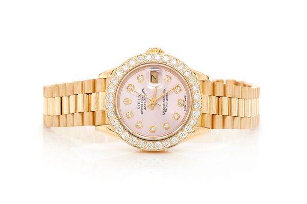 Rolex Datejust 26MM 18k Yellow Gold (69178) - 0.85ctw Diamond Bezel