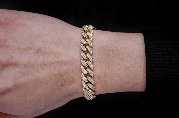 14K Gold Cuban Link Bracelet w/ Bezel Setting Diamond 1 Diamond / 6 Inches